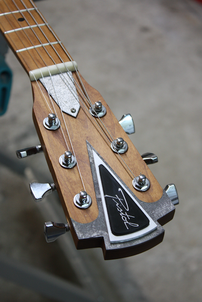 Pistol guitar –Spaceboardoldhoney