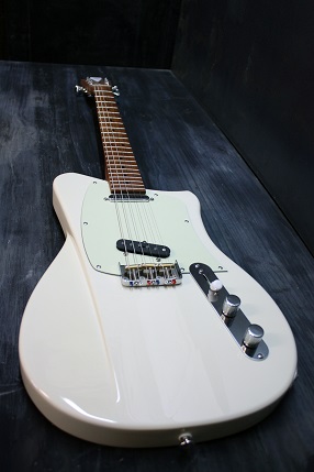 Pistol guitar - Satori modèle white